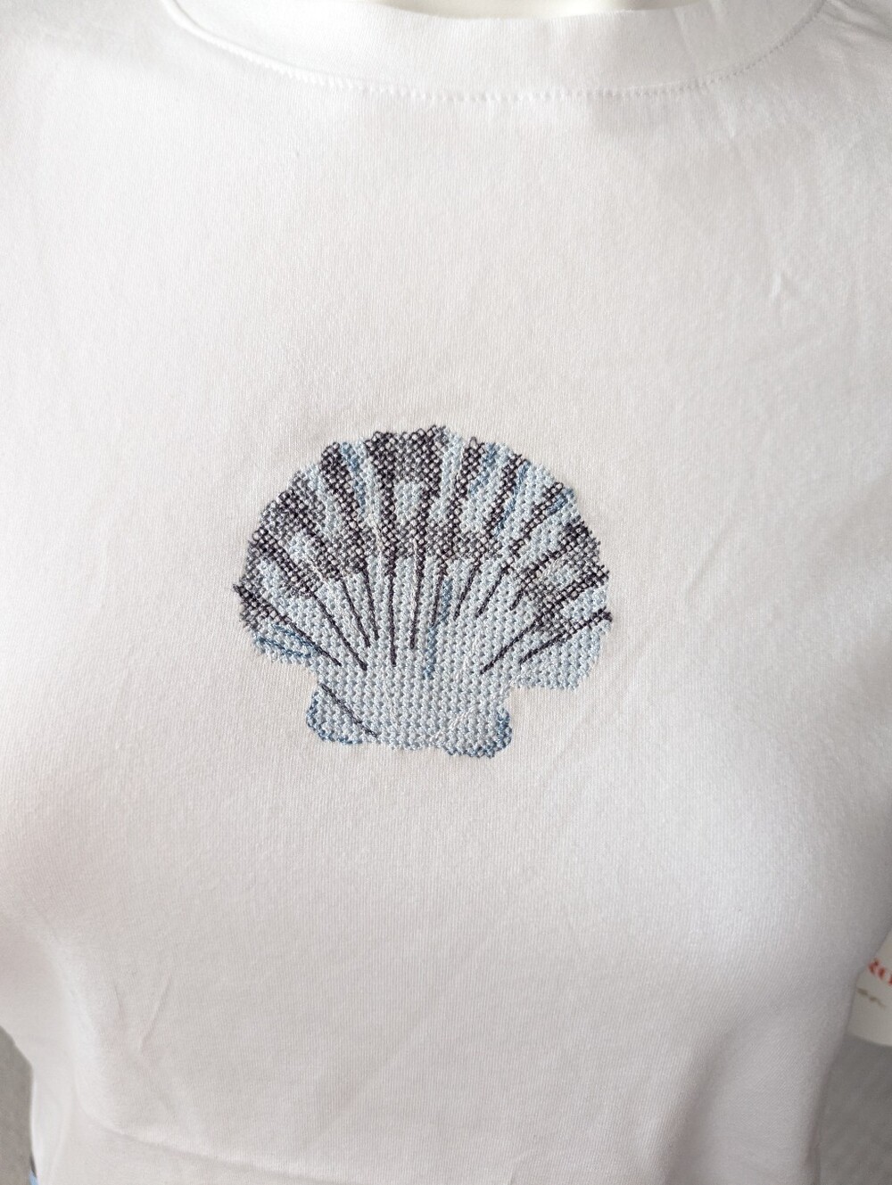 Bailey Rose Embroidered Sea Shell T-Shirt - Picture 4 of 8